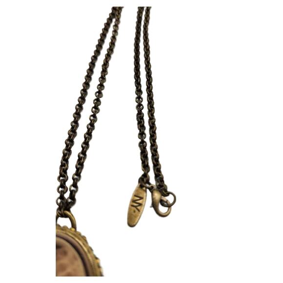 Vintage Brass Tone Victorian Revival Cameo Necklace, Celebrity NY - Picture 4 of 10